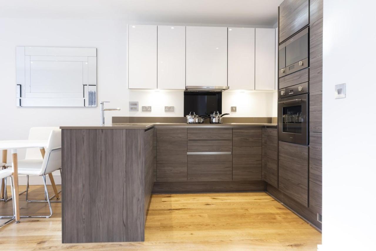 Stylish Family Sized 2 Bedroom Apartment Лондон Екстериор снимка